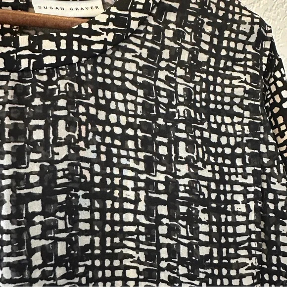Susan Graver Plus 3X Black White Geometric Print Pleated Blouse Top Career Chic - Picture 8 of 10